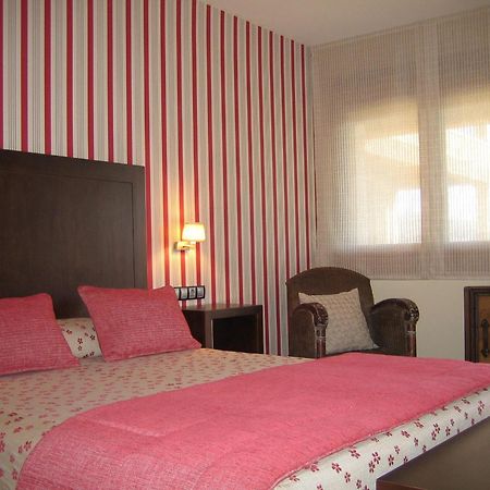 A Maquia Hotel Samieira Стая снимка