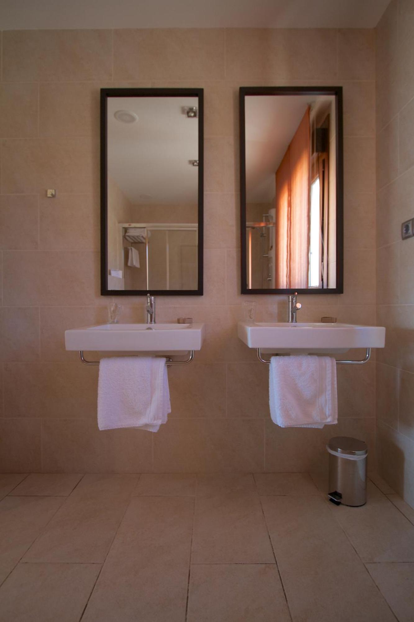 A Maquia Hotel Samieira Стая снимка